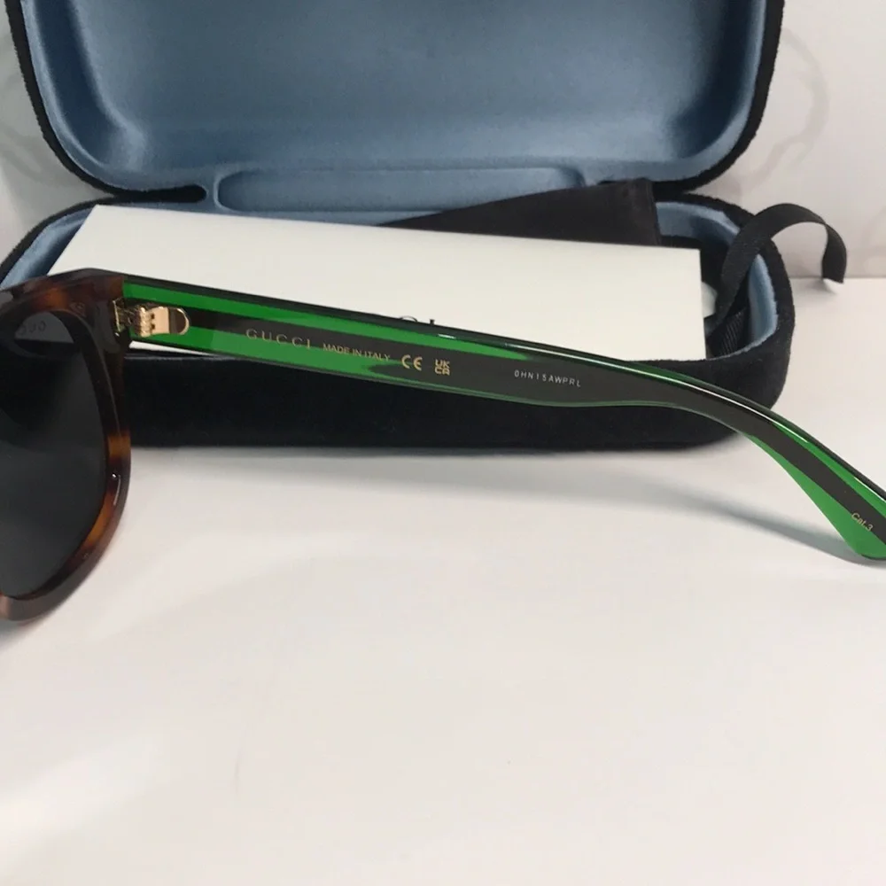 ✨ Brand New Gucci GG0003SN 003 Sunglasses – Havana with Green and Red Stripe ✨
